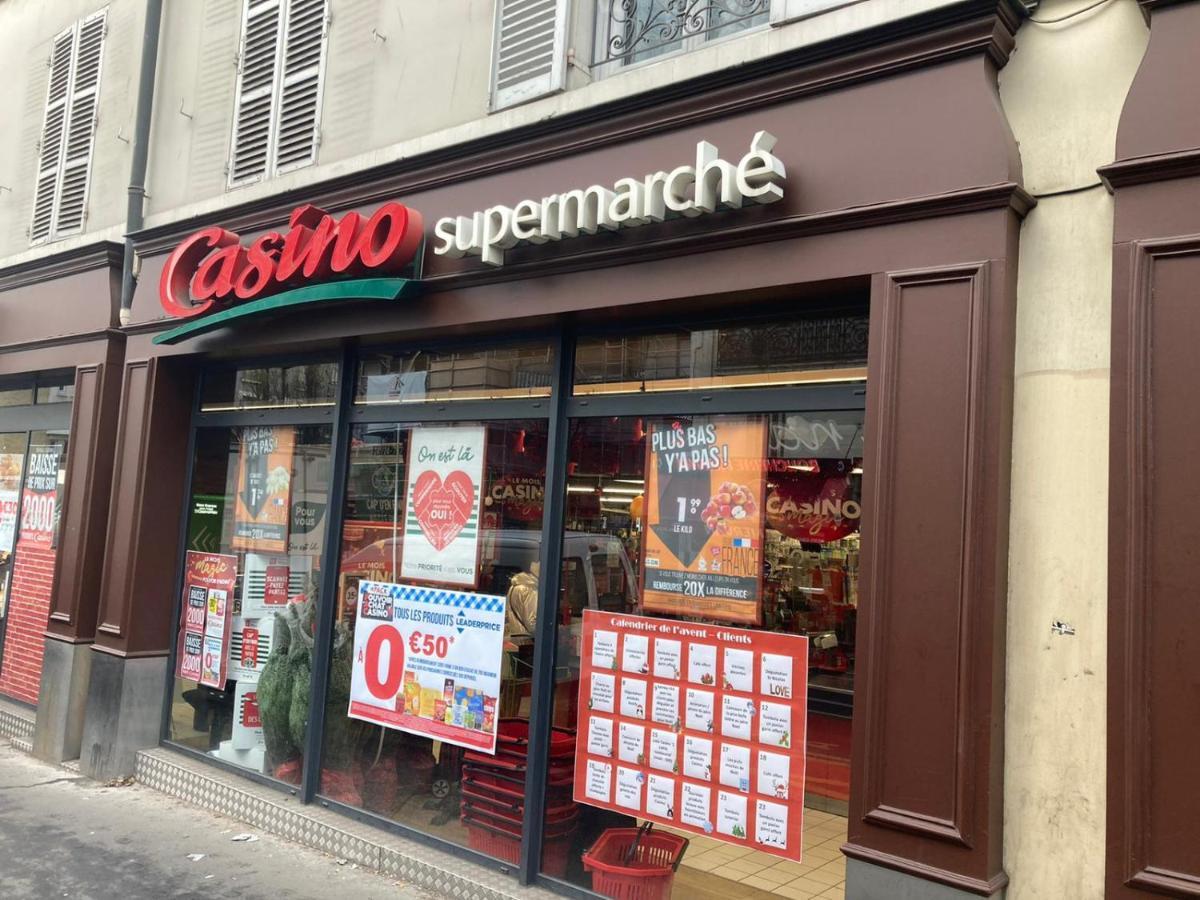 Studio Calme Et Eclaire Proche De Nation C Apartamento Paris Exterior foto